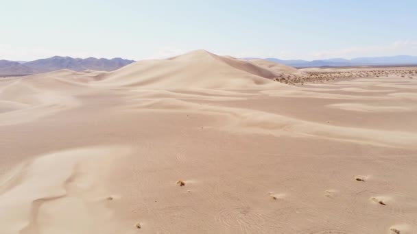 Belas dunas de areia de cima — Vídeo de Stock