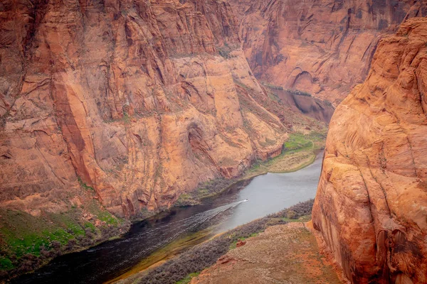 Βραχώδες τοπίο στο Horseshoe Bend στην Αριζόνα — Φωτογραφία Αρχείου