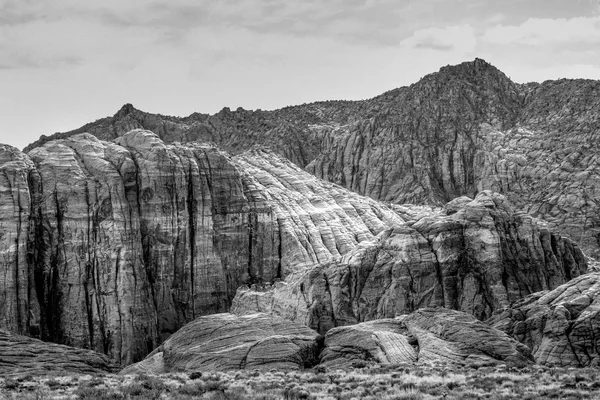 ภูมิทัศน์ที่สวยงามที่ Snow Canyon ในยูทาห์ — ภาพถ่ายสต็อก