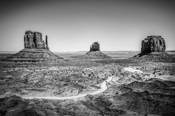 Famoso Monument Valley en el desierto de Utah — Foto de Stock