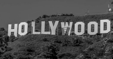 Hollywood tepelerindeki Hollywood tabelası - CALIFORNIA, ABD - 18 Mart 2019