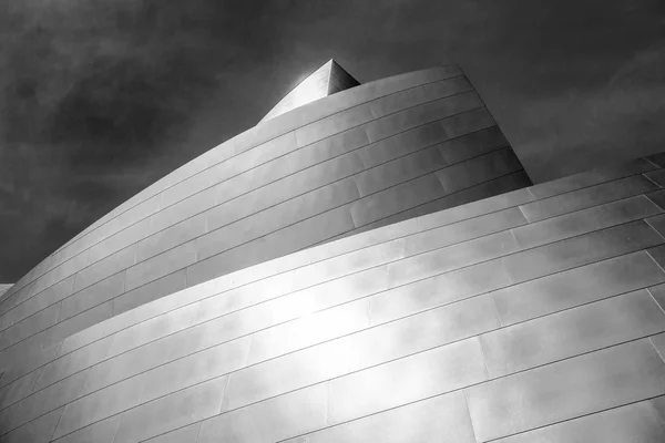 Walt Disney Concert Hall in Los Angeles - CALIFORNIA, USA - MARCH 18, 2019 — Stock Photo, Image