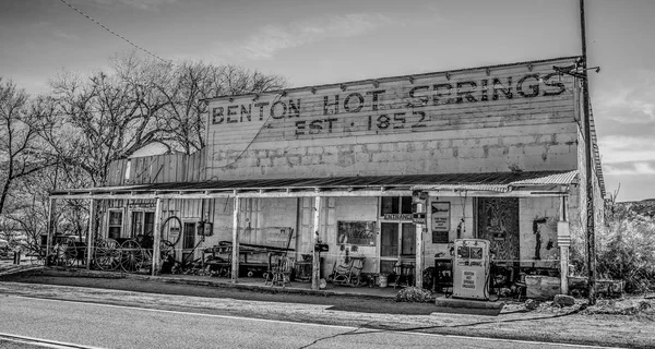Historische Geisterstadt Benton in der Sierra Nevada - BENTON, USA - 29. MÄRZ 2019 — Stockfoto