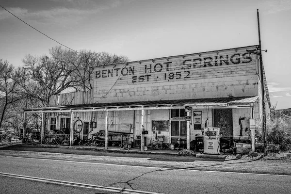 Sierra Nevada 'da tarihi hayalet şehir Benton - Benton, ABD - 29 Mart 2019