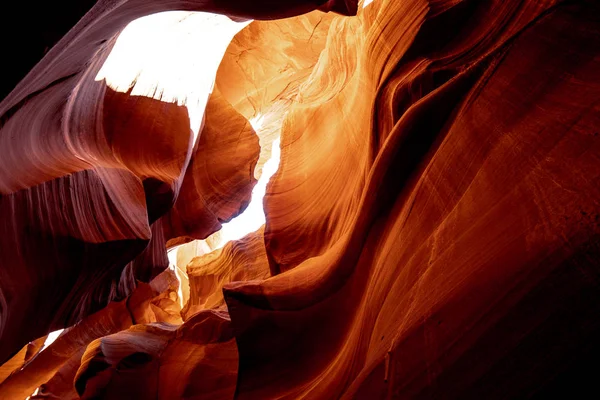 アンテロープ キャニオン 砂岩の素晴らしい色 旅行写真 — ストック写真