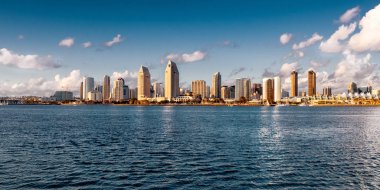 Gün batımında San Diego 'nun silüeti - seyahat fotoğrafçılığı