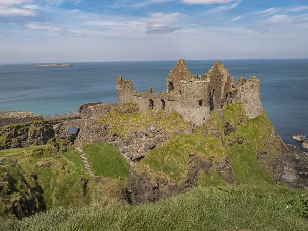 Κάστρο Dunluce Στη Βόρεια Ιρλανδία Μια Διάσημη Ταινία Τοποθεσία Ταξιδιωτικές — Φωτογραφία Αρχείου