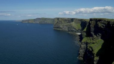 İrlanda batı kıyısında Moher Amazing Cliffs  