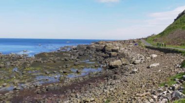 Giants Causeway - Kuzey İrlanda'da popüler bir dönüm noktası - seyahat fotoğrafçılığı
