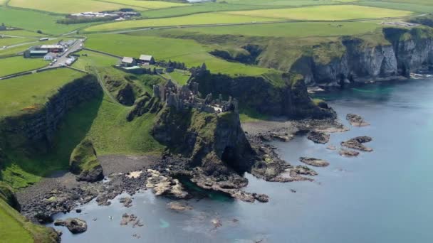 Flight Körül Dunluce Castle Észak Írországban — Stock videók