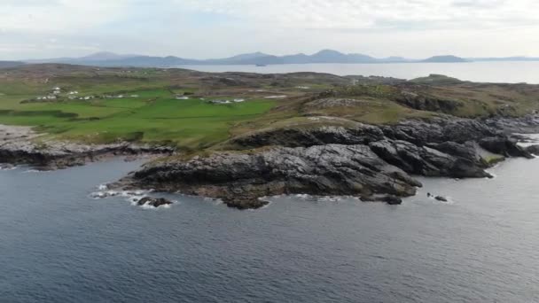 Sziklás Partján Malin Head Írországban Légi Kilátás Drone — Stock videók