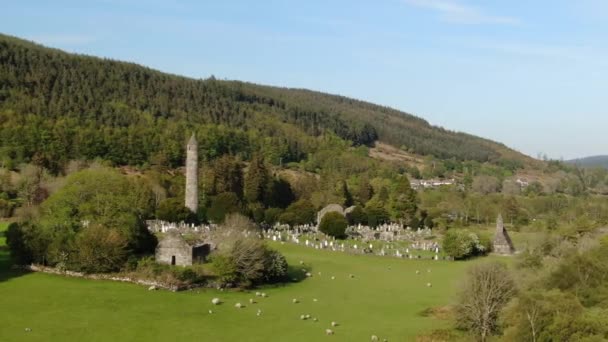 Glendalogh Lotu Nad Słynnym Zabytkiem Górach Wicklow Irlandii — Wideo stockowe