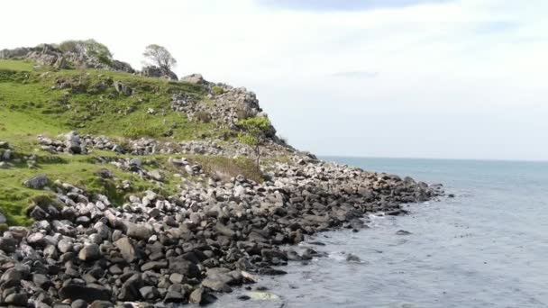 Скалистый Пейзаж Малине Атлантическом Побережье Ирландии — стоковое видео