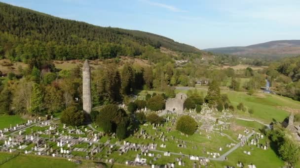 Rlanda Wicklow Dağları Glendalough Antik Monasty Üzerinde Uçuş — Stok video