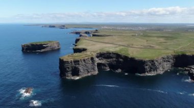 Loop Head İrlanda County Clare at - hava drone görüntüleri 