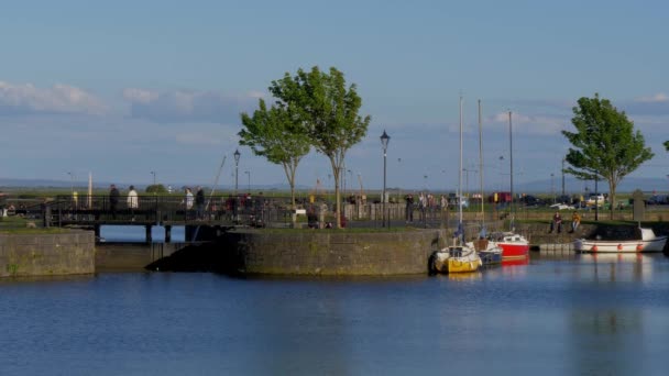 Малі Човни Голуей Claddagh Голуей Claddagh Ірландія Травня 2019 — стокове відео
