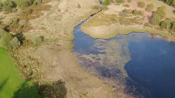 Les lacs de Glendalough dans les montagnes de Wicklow en Irlande  