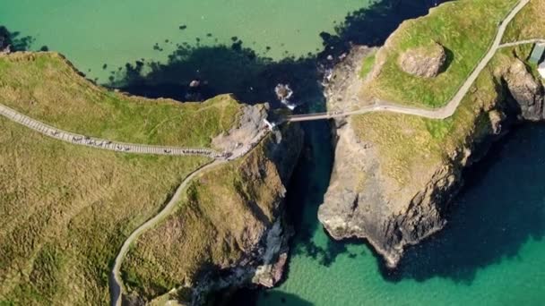 Luchtfoto Carrick Rede Touwbrug Noord Ierland — Stockvideo