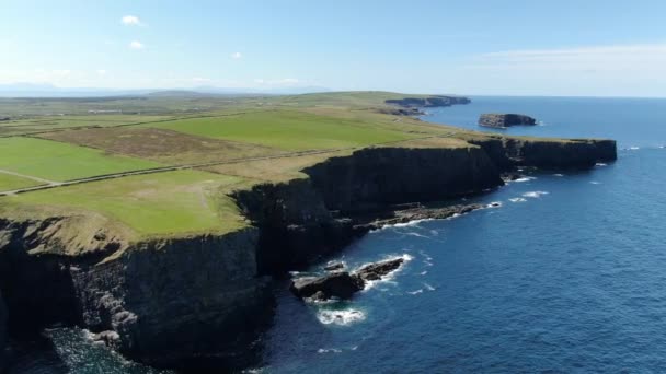 Rlanda Batı Kıyısında Awesome Manzara Hava Drone Görüntüleri — Stok video