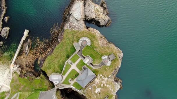 Fort Dunree Ierland Van Bovenaf Aerial Drone View — Stockvideo