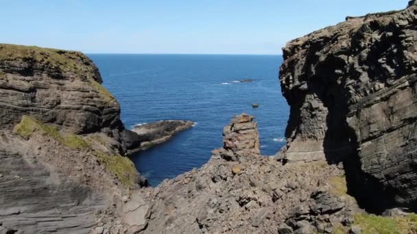 Lot Nad Pięknym Skalistym Wybrzeżem Malin Head Irlandii Materiały Podróżne — Wideo stockowe