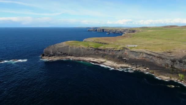 Nádherné Útesy Kilkee Irském Západním Pobřeží — Stock video