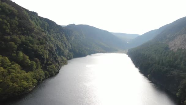 Вид Повітря Над Озерами Глендалу Горах Віклов Ірландії — стокове відео