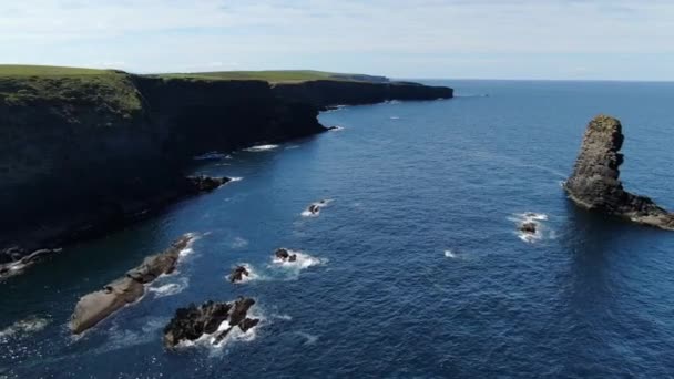Nádherné Kilkee Útesy Západním Pobřeží Irska — Stock video