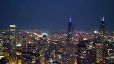 Chicago 'nun gece gökdelenleri - Chicago, ABD - 11 Haziran 2019
