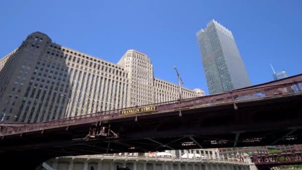 富兰克林街芝加哥河上的桥梁 美国芝加哥 2019年6月11日 — 图库视频影像