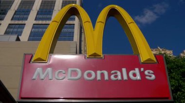 McDonalds Chicago 'da - Chicago, ABD - 11 Haziran 2019