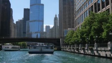 Chicago Nehri güneşli bir günde - Chicago, ABD - 11 Haziran 2019