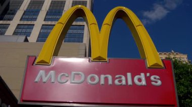 McDonalds Chicago 'da - Chicago, ABD - 11 Haziran 2019