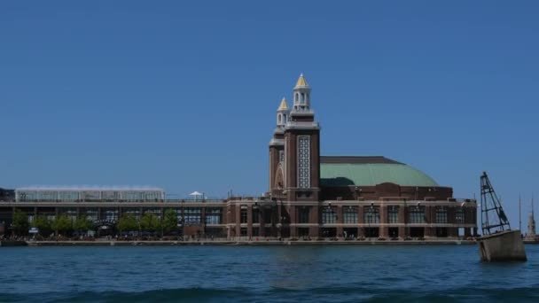 芝加哥海军码头 Chicago Navy Pier 是美国密歇根湖 芝加哥 2019年6月11日的一个著名地标 — 图库视频影像