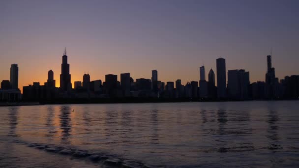 Силуэт Чикаго Скайлайн Закате Фотографии Путешествий — стоковое видео