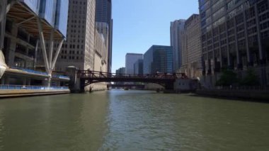 Chicago Nehri güneşli bir günde - Chicago, ABD - 11 Haziran 2019