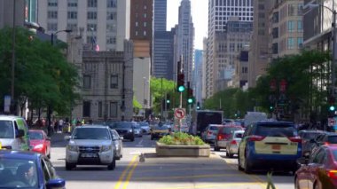 Chicago 'da Michigan Bulvarı' nda sokak trafiği - Chicago, ABD - 11 Haziran 2019