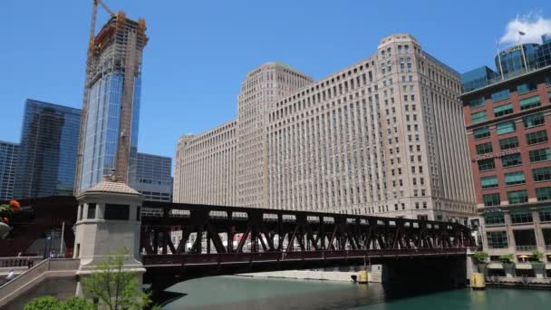シカゴ川に架かる橋 アメリカ シカゴ 2019年6月11日 — ストック動画