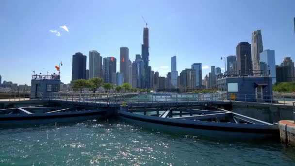 Michigan Gölü Nden Chicago Nun Silueti Görünümü Seyahat Fotoğrafçılığı — Stok video