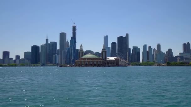 Michigan Gölü Nden Chicago Nun Silueti Görünümü Seyahat Fotoğrafçılığı — Stok video