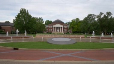 Louisville Üniversitesi - seyahat fotoğrafçılığı