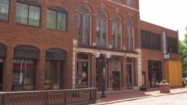 Lacledes Landing St. Louis sokak manzarası - Saint Louis, Missouri - 19 Haziran 2019