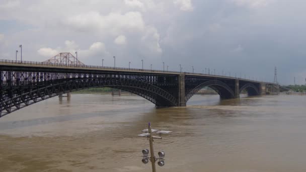 セントルイスのミシシッピ川の洪水 セントルイス ミズーリ州 2019年6月19日 — ストック動画
