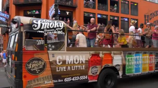 Party Bus Nashville Cruzeiro Longo Famosa Broadway Nashville Tennessee Junho — Vídeo de Stock