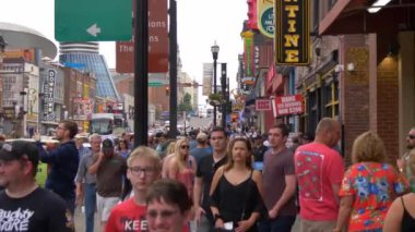 Nashville Broadway şehrin en popüler yeridir - Nashville, Tennessee - 16 Haziran 2019