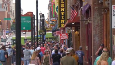 Nashville Broadway şehrin en popüler yeridir - Nashville, Tennessee - 16 Haziran 2019