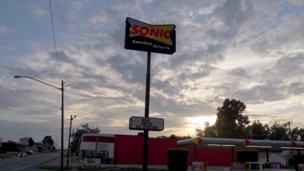 Sonic American Drive Rychlém Občerstvení Frankfort Usa Červen 2019 — Stock video
