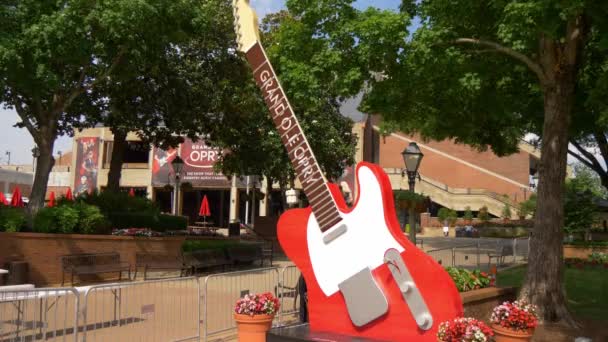 Огромные Гитары Входа Grand Ole Opry Нэшвилле Nashville Tennessee Июня — стоковое видео