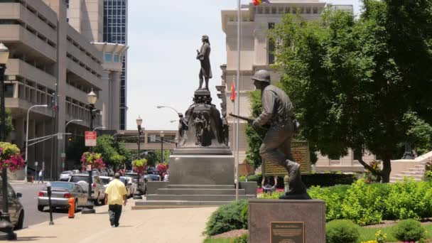 Das Denkmal Der Ehrenmedaille Louisville Louisville Kentucky Juni 2019 — Stockvideo