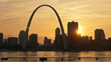 Gün batımında St. Louis Skyline - seyahat fotoğrafçılığı